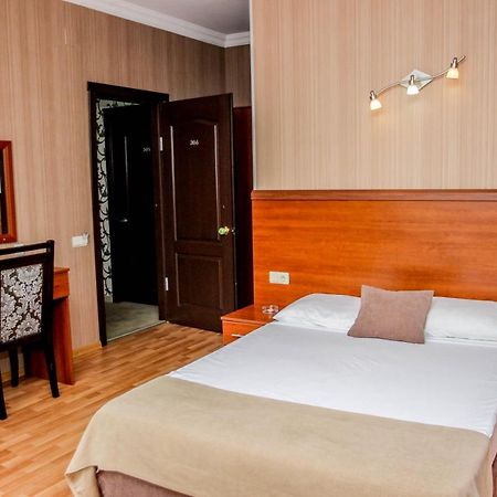 Hotel Istanbul Batumi Exterior foto